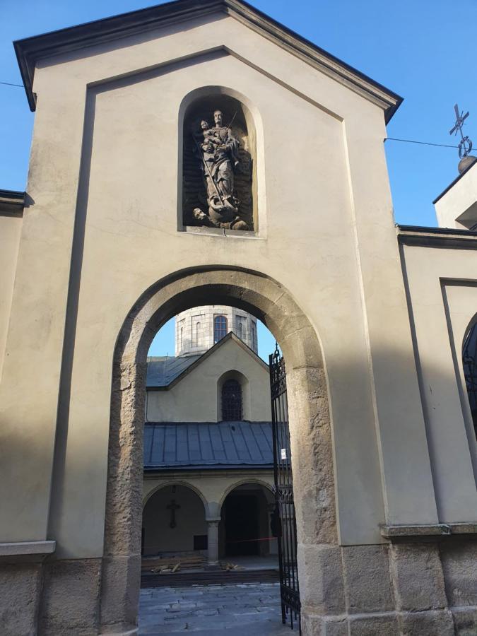 Апартаменти У Шевальє. Lviv Exterior foto